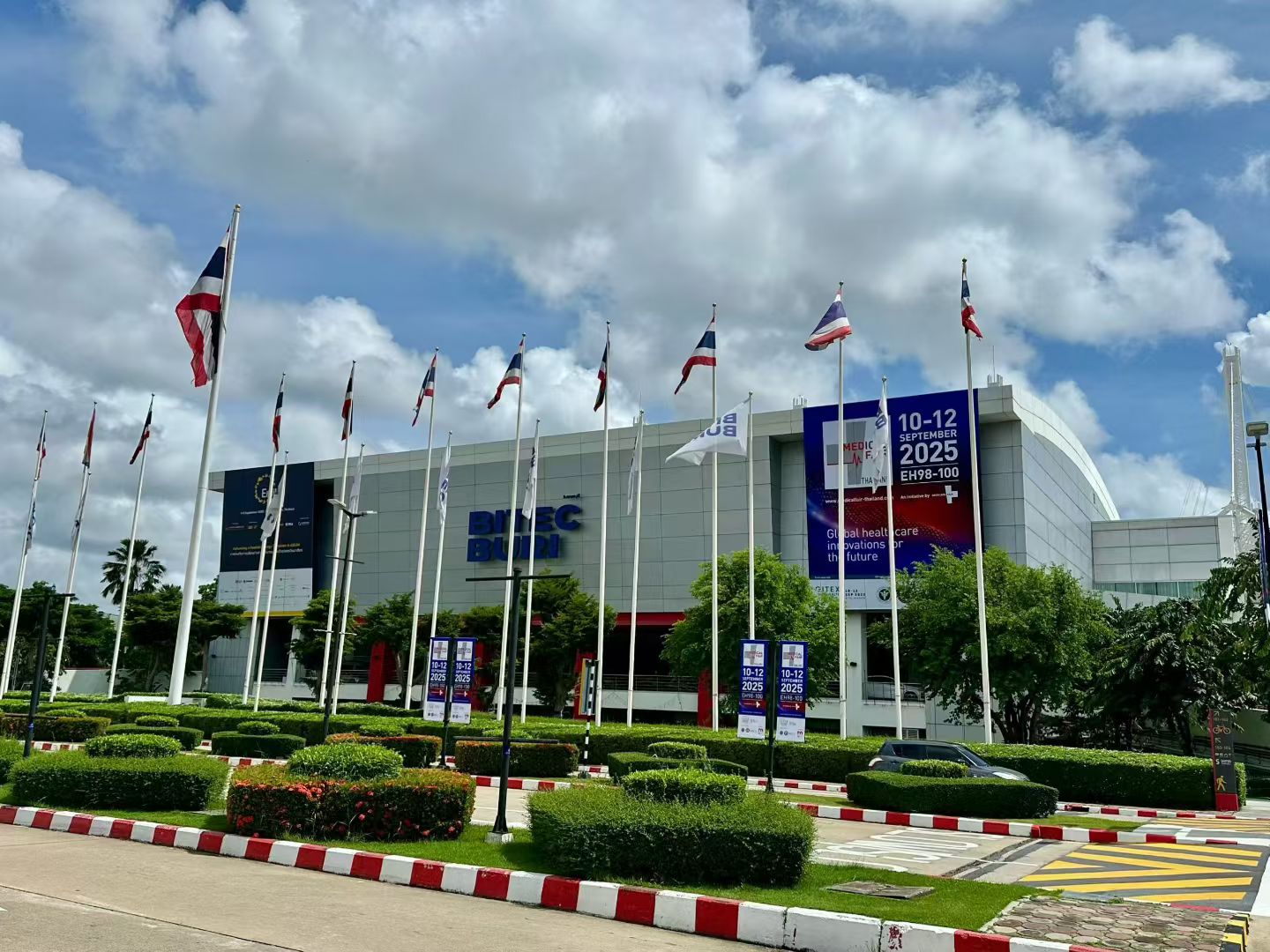 1er DÍA EN FERIA MÉDICA TAILANDIA 2025